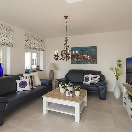 Haus Boddenresidenz 2 بيت للعطل بوتبوس
