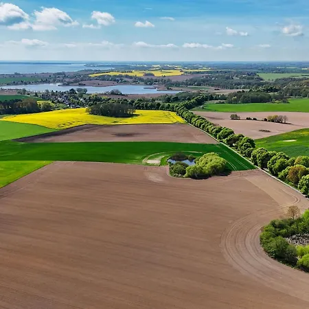 Haus Boddenresidenz 2 Nyaraló